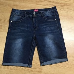 Spoiled Angel Bermuda Jean Short